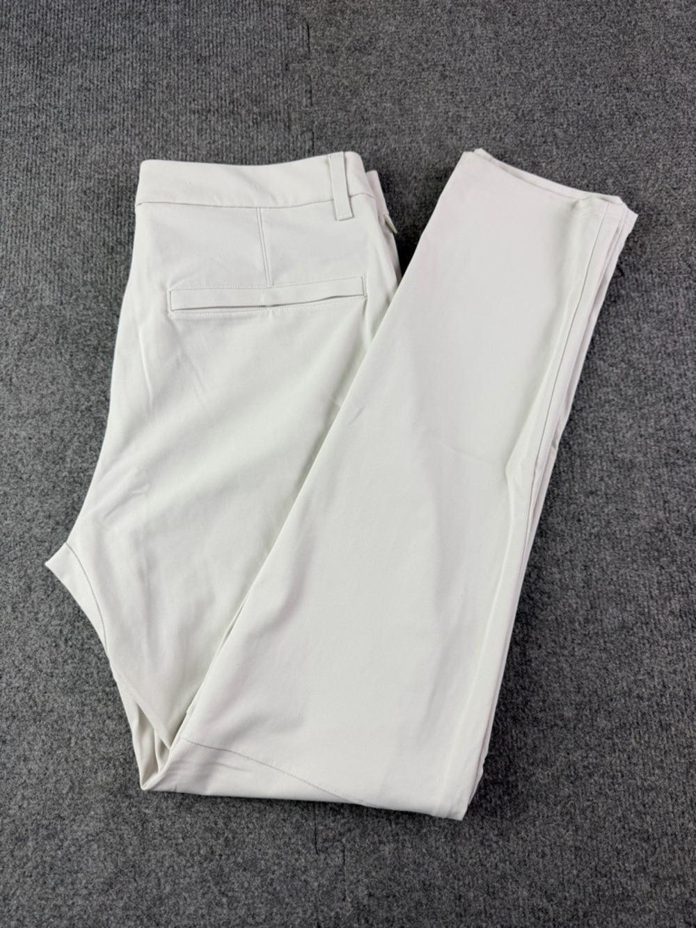Lululemon Commission Slim Fit Warpstreme Mens Chino Pants Size 31x31 Light Beige